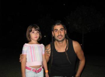 MELENDI PRESENTÓ EN CONCIERTO SU ÉXITO "MIENTRAS NO CUESTE TRABAJO"
