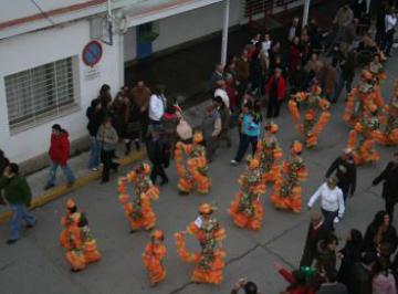 S%E1bado%2C%202%20de%20febrero%2C%20Gran%20desfile%20Infantil%20y%20de%20Adultos.