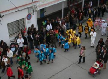 S%E1bado%2C%202%20de%20febrero%2C%20Gran%20desfile%20Infantil%20y%20de%20Adultos.