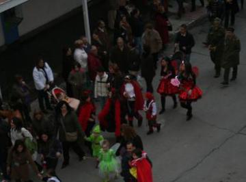 S%E1bado%2C%202%20de%20febrero%2C%20Gran%20desfile%20Infantil%20y%20de%20Adultos.