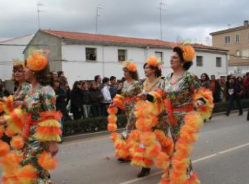 S%E1bado%2C%202%20de%20febrero%2C%20Gran%20desfile%20Infantil%20y%20de%20Adultos.