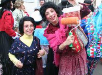 Martes%2C%205%20de%20febrero%2C%20GRAN%20DESFILE%20DE%20CARNAVAL%20POPULAR.