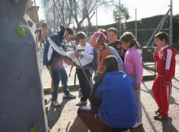 EL ROCÓDROMO DE NUEVO EN LOS CENTROS EDUCATIVOS