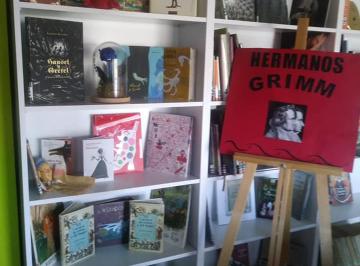 BIBLIOTECAS VIVAS CUENTOS HERMANOS GRIMM.
