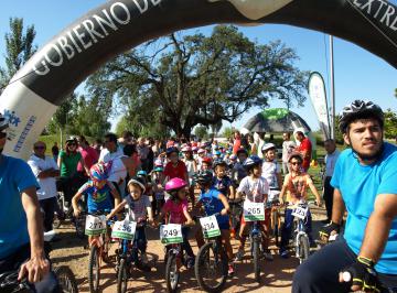 MORALEJA Y SIERRA DE GATA SE LLENA DE CICLISTAS