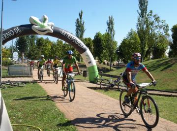 MORALEJA Y SIERRA DE GATA SE LLENA DE CICLISTAS
