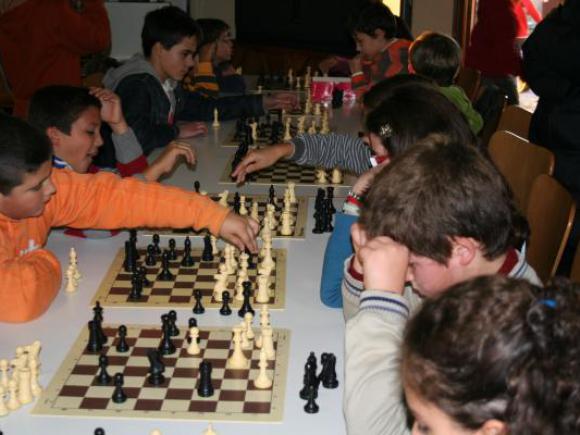 RESULTADOS DE X TORNEO DE NAVIDAD DE AJEDREZ
