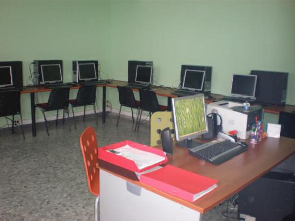 EL CENTRO DE ALFABETIZACIÓN TECNOLÓGICA TRASLADA SUS INSTALACIONES