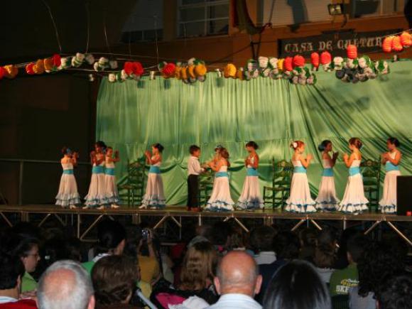 SEVILLANAS ¡A BAILAR!