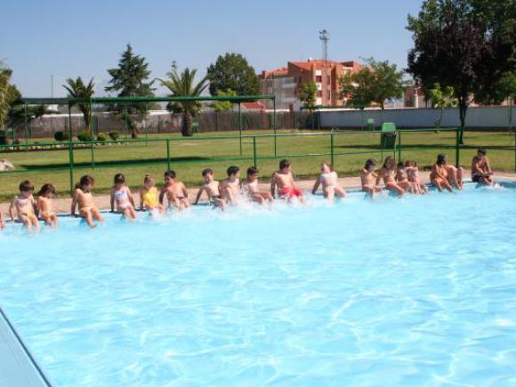 FINALIZADO LOS CURSOS DE NATACIÓN