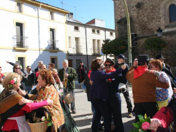 EL DIA DE LAS COMADRES Y LA FIESTA DE LOS COLEGIOS INICIAN LOS ACTOS DEL CARNAVAL