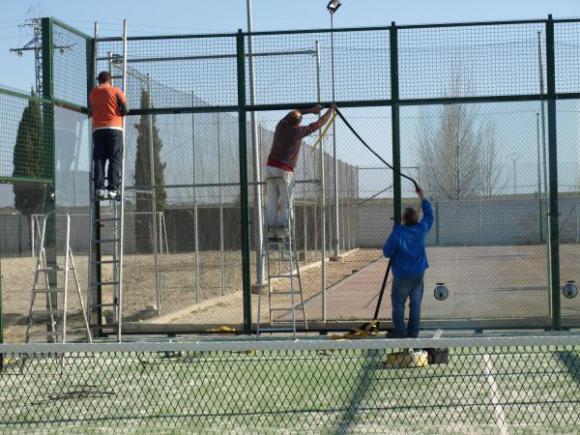ARREGLOS EN LAS INSTALACIONES DEPORTIVAS DE MORALEJA