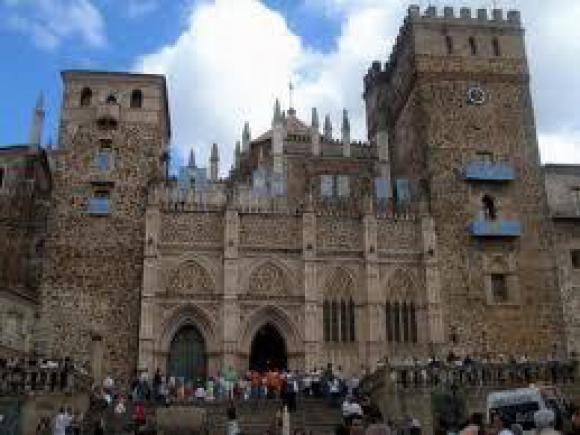 EXCURSIÓN A GUADALUPE Y TRUJILLO