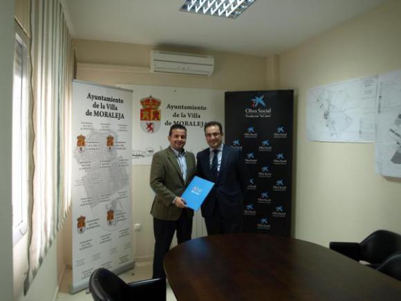 EL AYUNTAMIENTO Y LA CAIXA FIRMAN UN CONVENIO DE COLABORACIÓN PARA FINANCIAR PROYECTOS EMPRESARIALES