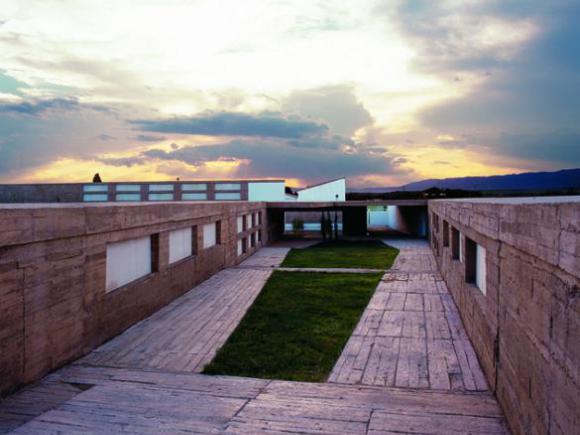EL AYUNTAMIENTO DE MORALEJA REALIZA NUEVAS INVERSIONES EN EL CEMENTERIO MUNICIPAL.