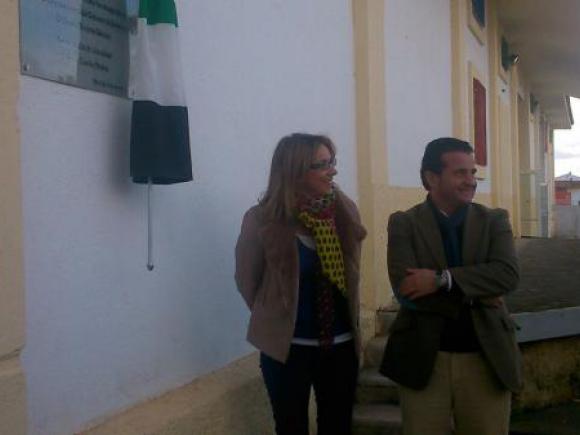 LA VICEPRESIDENTA DEL GOBEX Y EL ALCALDE DE MORALEJA INAUGURAN EL CENTRO DE FERIAS Y EXPOSICIONES. LA VICEPRESIDENTA DEL GOBEX Y EL ALCALDE DE MORALEJA INAUGURAN EL CENTRO DE FERIAS Y EXPOSICIONES.