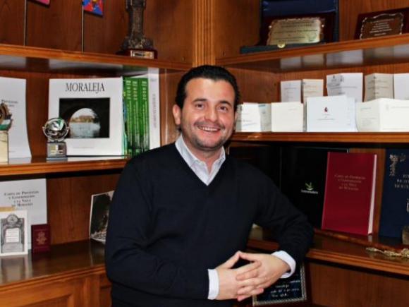 EL AYUNTAMIENTO DE MORALEJA APRUEBA BAJADA DE IMPUESTOS.