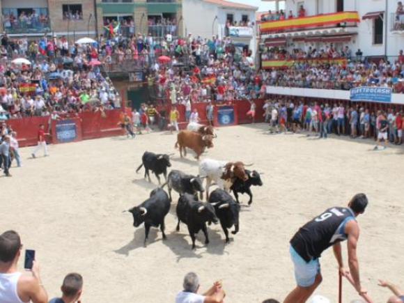 MORALEJA PRESENTE EN LA FERIA DEL TORO DE OLIVENZA 