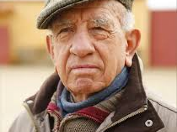 EL AYUNTAMIENTO DE MORALEJA NOMBRA HIJO ADOPTIVO DE LA LOCALIDAD A VICTORINO MARTÍN ANDRÉS EL AYUNTAMIENTO DE MORALEJA NOMBRA HIJO ADOPTIVO DE LA LOCALIDAD A VICTORINO MARTÍN ANDRÉS