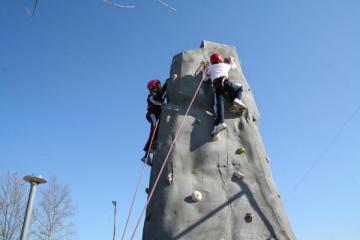 CURSO DE INICIACIÓN A LA ESCALADA PARA NIÑOS