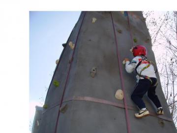 CURSOS DE INICIACIÓN A LA ESCALADA PARA NIÑOS/AS 2011