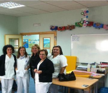 El Teniente-Alcalde y la Concejala de Salud de Moraleja visitan el Centro de Día de la localidad.