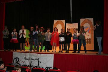 GRUPO BAMBALINAS C.P.CERVANTES ESCENIFICA "CAPERUCITA ROJA"