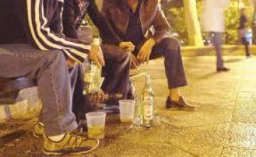 LA LEY 2/2003, DE 13 DE MARZO, PROHIBE Y SANCIONA BOTELLON EN LA VIA PÚBLICA