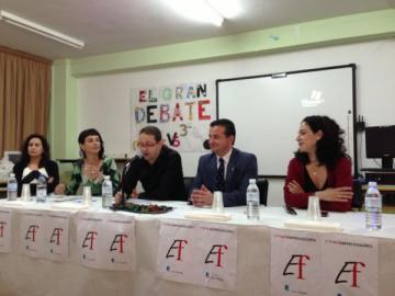 EL ALCALDE DE MORALEJA Y LA D.G. DE EMPRESA INAUGURAN EL PRIMER FORO DE EMPRENDEDORES IES JALAMA.