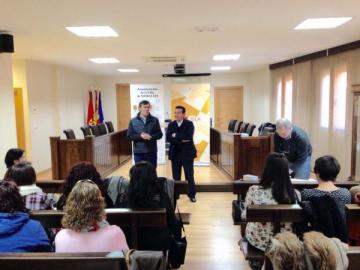 ENTREGA DE DIPLOMAS A LAS ALUMN@S DE ATENCIÓN SOCIOSANITARIA