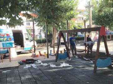 EL AYUNTAMIENTO DE MORALEJA ACOMETE ACTUACIONES PARA LA MEJORA EN LOS PARQUES DEL MUNICIPIO.