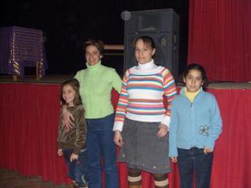 ENTREGA DE PREMIOS Y GRUPO DE ANIMACIÓN PARA NIÑOS Y NIÑAS